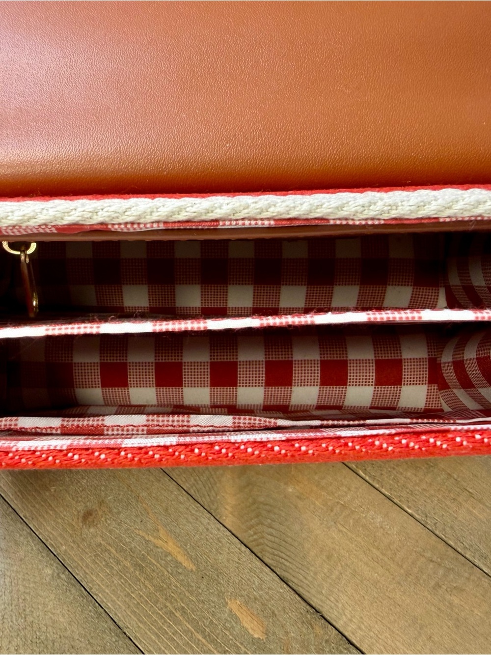 Betsey Johnson Patriotic Flag Embellished Crossbody!! - Picture 7 of 7
